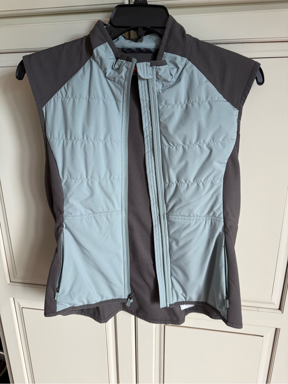 Bass Quilted Light Blue and Gray Sleeveless Vest